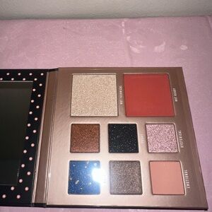 Bossy Power Woman Essentials Combo Palette with highlighter and blush.